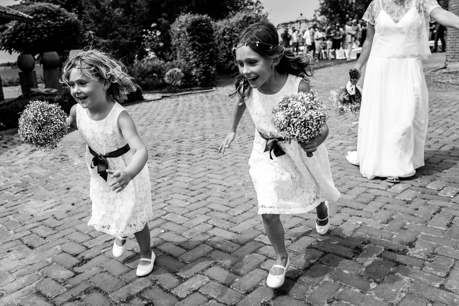 Kinderen op je bruiloft | Bruidsmeisjes | Trouwfotografie