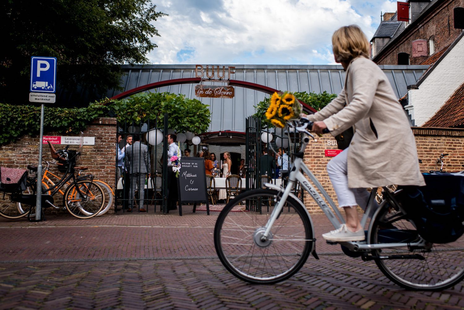 buuf in de serre Trouwfotograaf Amersfoort