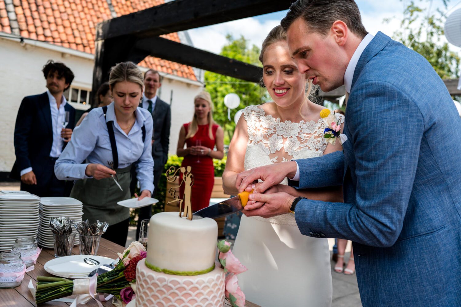 Taart en borrel trouwfotograaf Dengh Utrecht